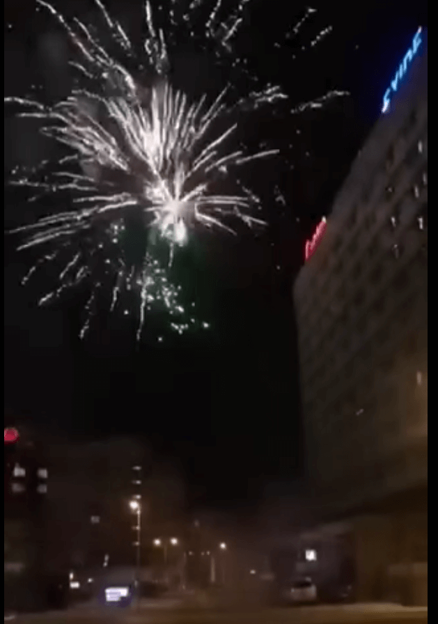 Fanatycy Lecha zorganizowali pokaz fajerwerków piłkarzom Benfiki [WIDEO] Obraz wpisu