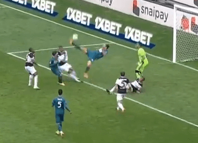 Zlatan Ibrahimović jak wino! Szwed trafia z przewrotki [WIDEO] Obraz wpisu