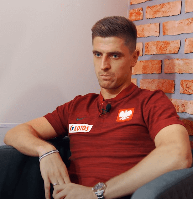 Włoski dziennikarz atakuje Krzysztofa Piątka. „Fani dedykowali mu piosenki, a on najwyraźniej uważał, że jest najlepszy” Obraz wpisu