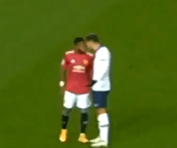 Kontrowersja w hicie kolejki. Fred uderza Paredesa z główki i nie dostaje czerwonej kartki [WIDEO] Obraz wpisu