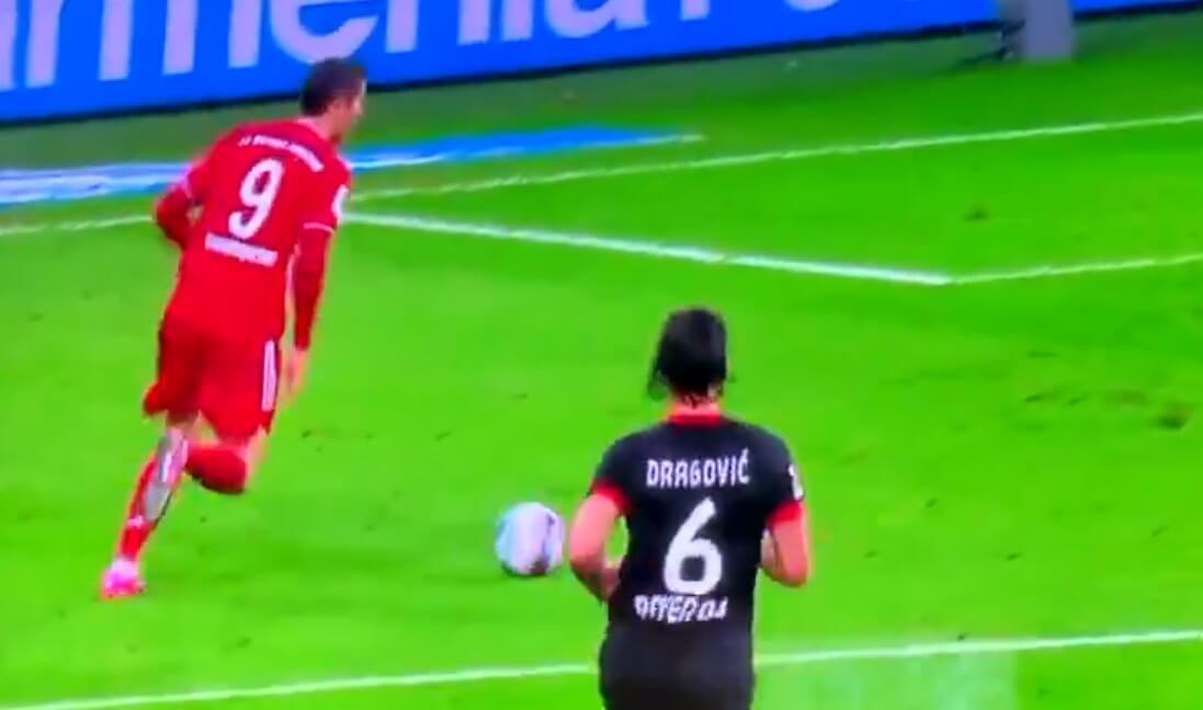 Robert Lewandowski z drugim golem. Leverkusen musi uznać wyższość Bayernu [WIDEO] Obraz wpisu