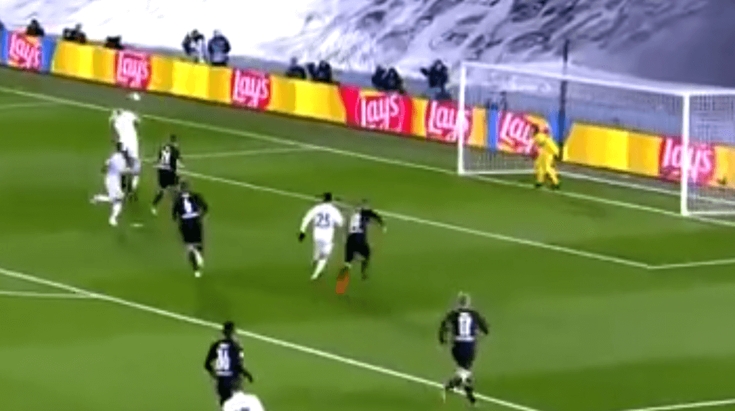 Real Madryt obejmuje prowadzenie! Świetna główka Benzemy [WIDEO] Obraz wpisu