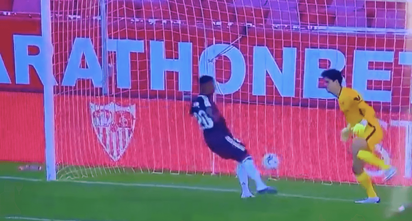 Fatalny kiks Viniciusa! Brazylijczyk się nie popisał [WIDEO] Obraz wpisu