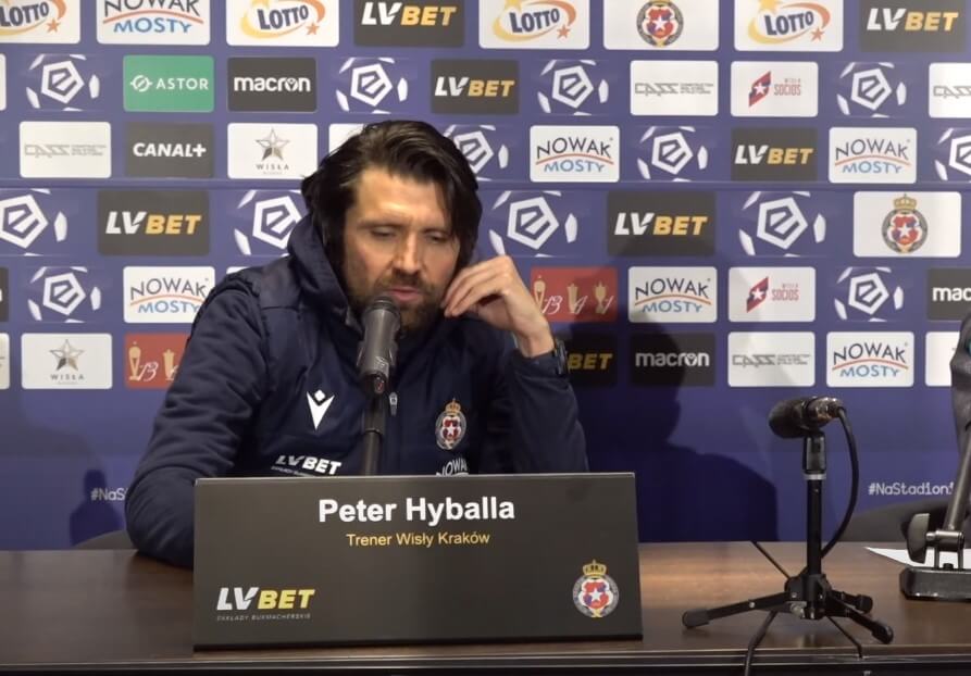 Hyballa rozstał się z kolejnym klubem przed pierwszym meczem. Tym razem był… szantażowany Obraz wpisu