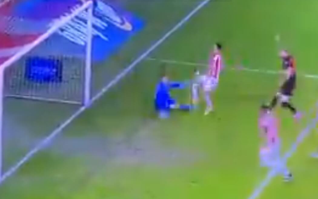 Forma Cracovii w jednym wideo. Strzelił z bliska i dostał w twarz [WIDEO] Obraz wpisu