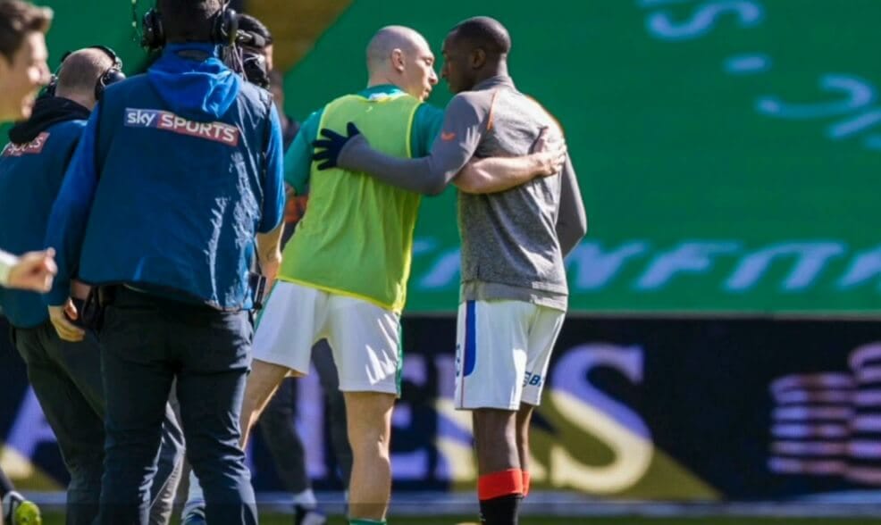 Niespodziewany gest Scotta Browna. Kapitan Celtiku okazał wsparcie dla piłkarza Rangersów [WIDEO] Obraz wpisu