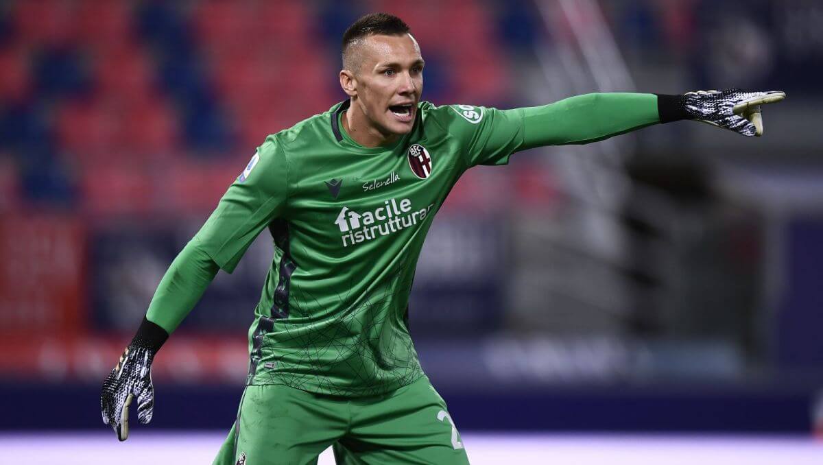 Włoskie media zachwycone Skorupskim. Polak okrzyknięty bohaterem meczu z Romą Obraz wpisu