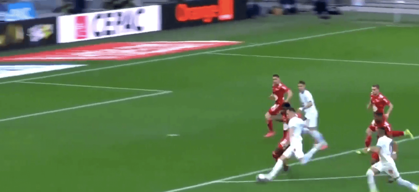 Milik do szatni! Olympique Marsylia na prowadzeniu [WIDEO] Obraz wpisu