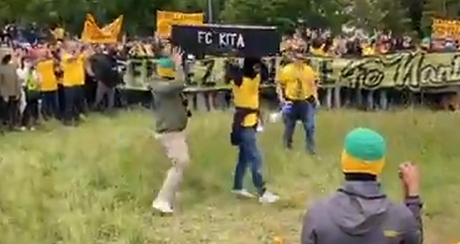 Pogrzeb polskiego właściciela klubu. Kibice Nantes przekroczyli kolejną granicę [WIDEO] Obraz wpisu