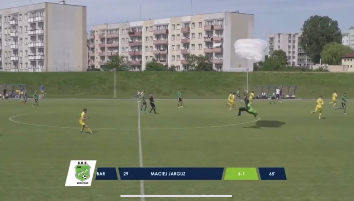 Ciekawy gość w Elblągu. Niecodzienna sytuacja w IV lidze [WIDEO] Obraz wpisu