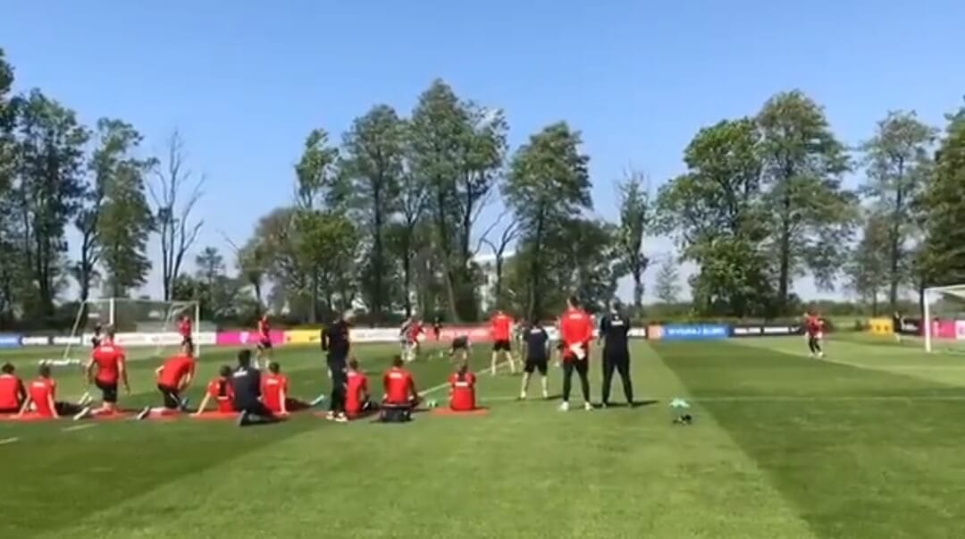 Piękna bramka 17-letniego Kozłowskiego na treningu reprezentacji Polski! Pojawiły się brawa [WIDEO] Obraz wpisu
