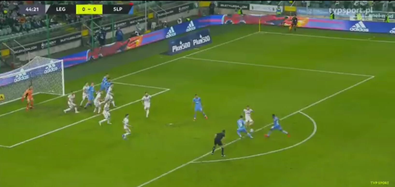 Legia nie radzi sobie w przewadze. Potężny strzał Ekpaia [WIDEO] Obraz wpisu