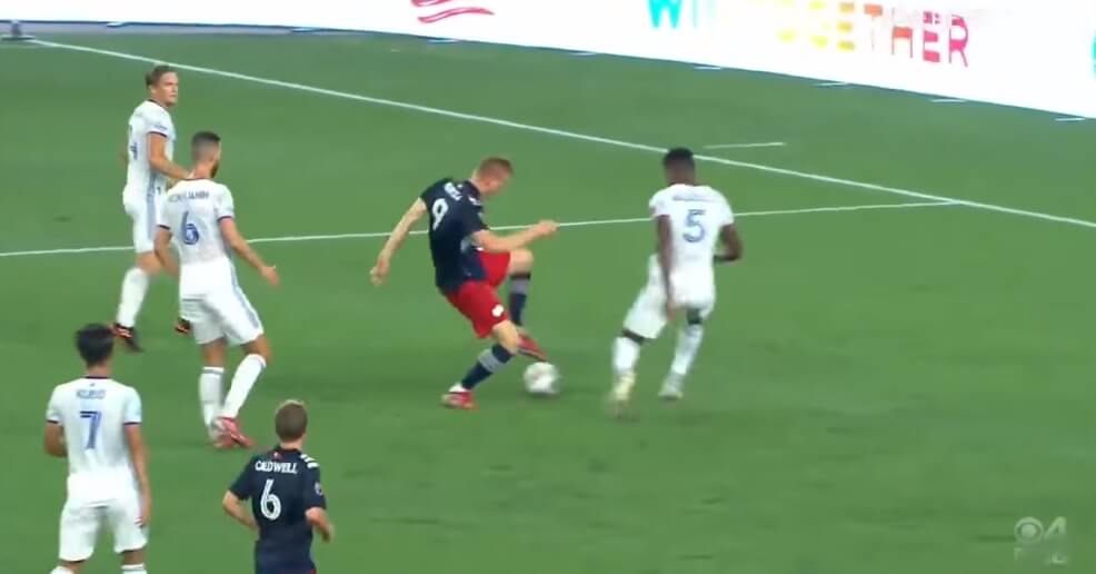 Adam Buksa dwukrotnie pokonał Przemysława Tytonia! Polak w czołówce najlepszych strzelców MLS [WIDEO] Obraz wpisu