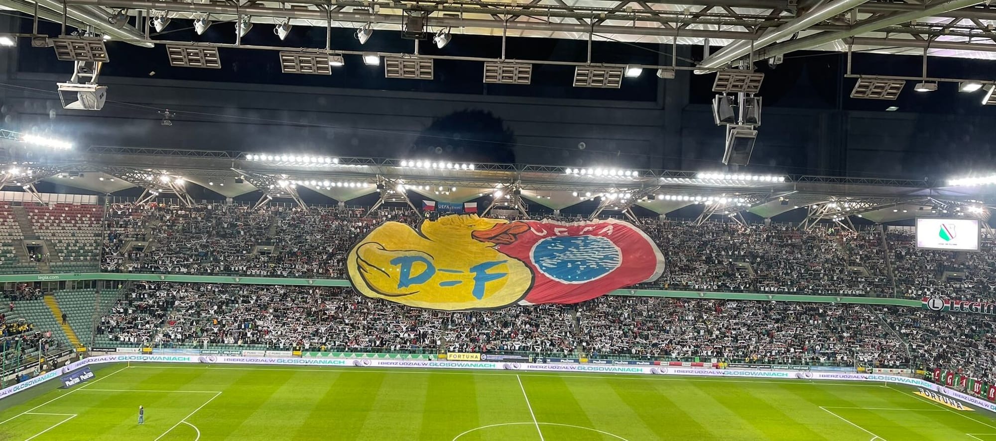 Legia uciekła spod topora! Warszawianie zagrają w fazie grupowej Ligi Europy [REAKCJE] Obraz wpisu