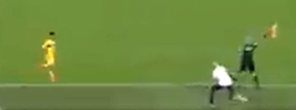 Jose Mourinho w formie. Portugalczyk zmylił piłkarza Fiorentiny, a później się śmiał [WIDEO] Obraz wpisu