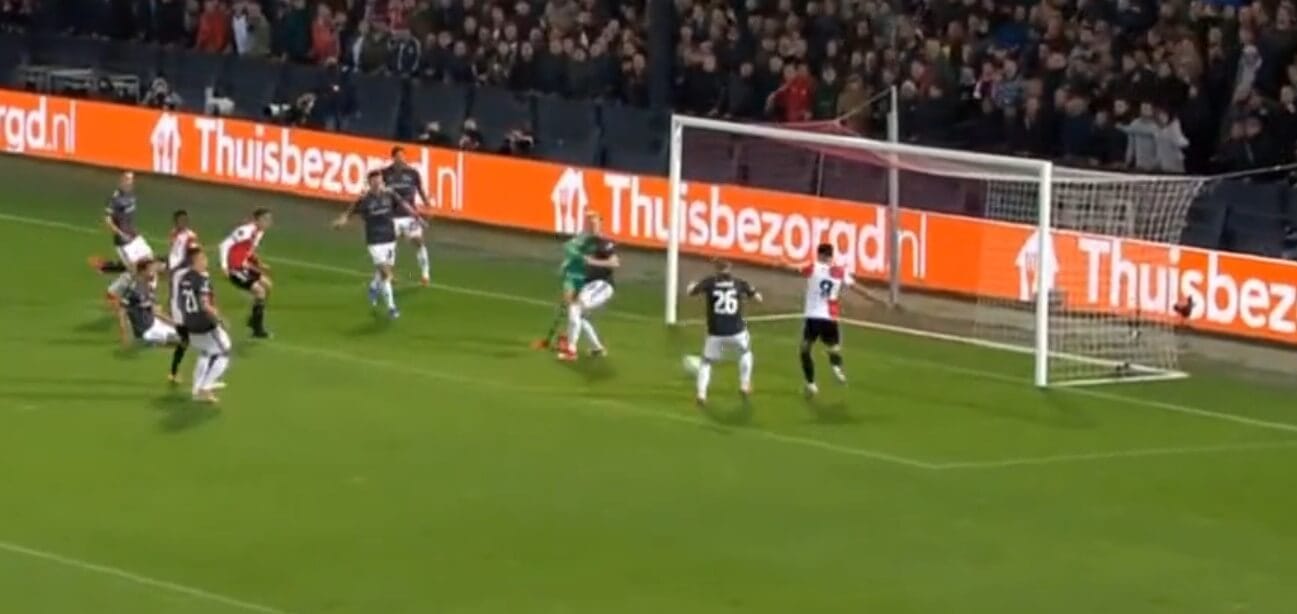 Union Berlin przegrał z Feyenoordem. Duży błąd Tymoteusza Puchacza przy stracie pierwszego gola [WIDEO] Obraz wpisu