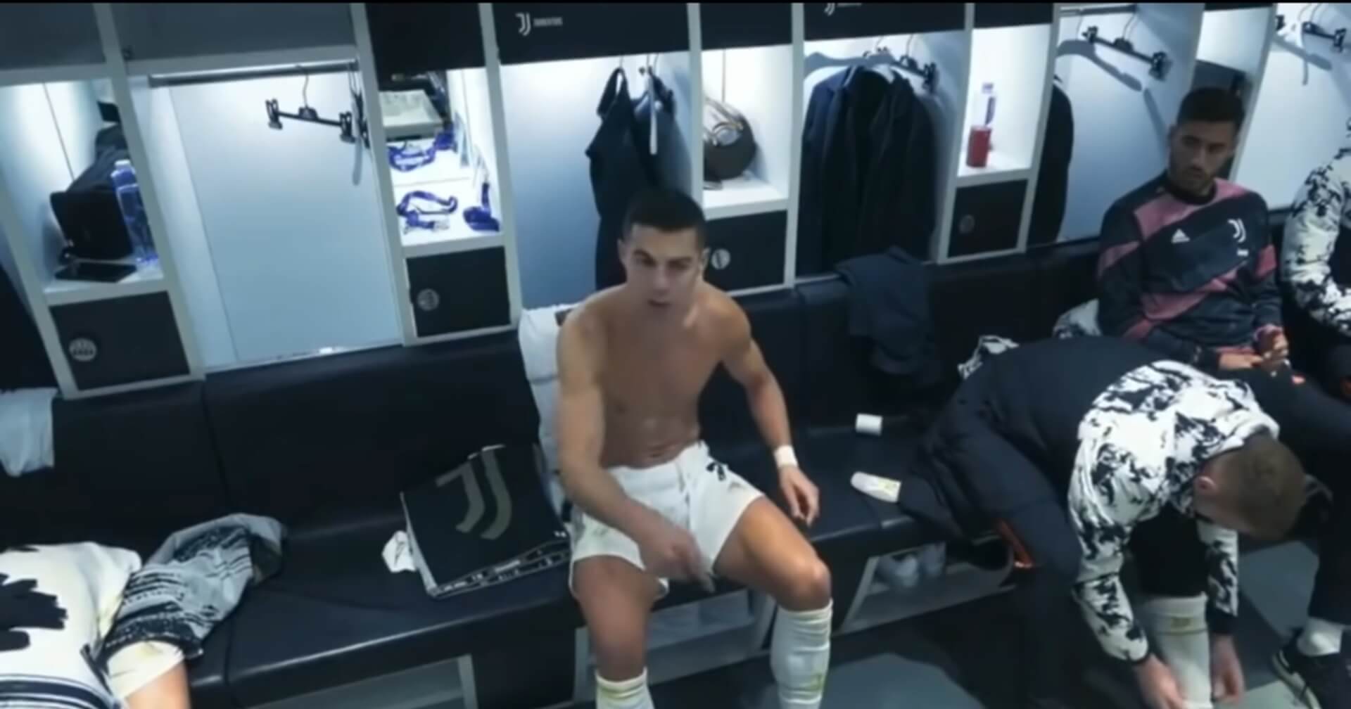 Cristiano Ronaldo wpadł w szał! Ujawniono materiały z szatni Juventusu [WIDEO] Obraz wpisu