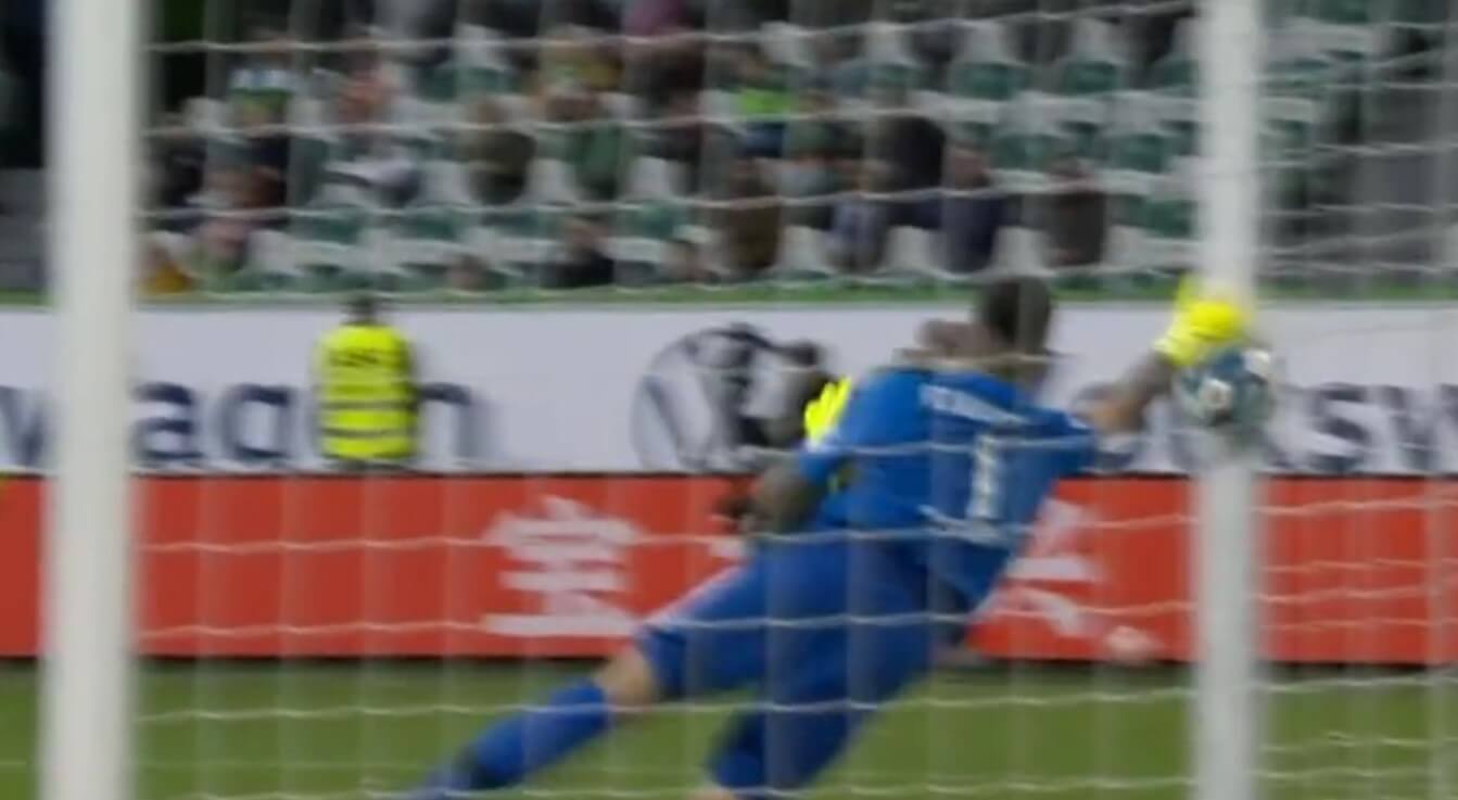 Rafał Gikiewicz z błędem przeciwko Wolfsburgowi. „Myślę, że będzie krytyczny wobec siebie” [WIDEO] Obraz wpisu