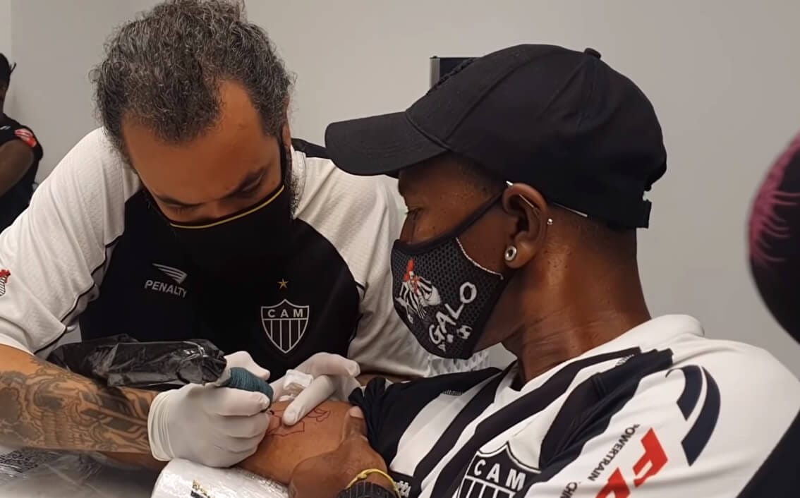 Darmowe tatuaże z powodu mistrzostwa Brazylii. Ciekawy pomysł władz Atletico Mineiro Obraz wpisu