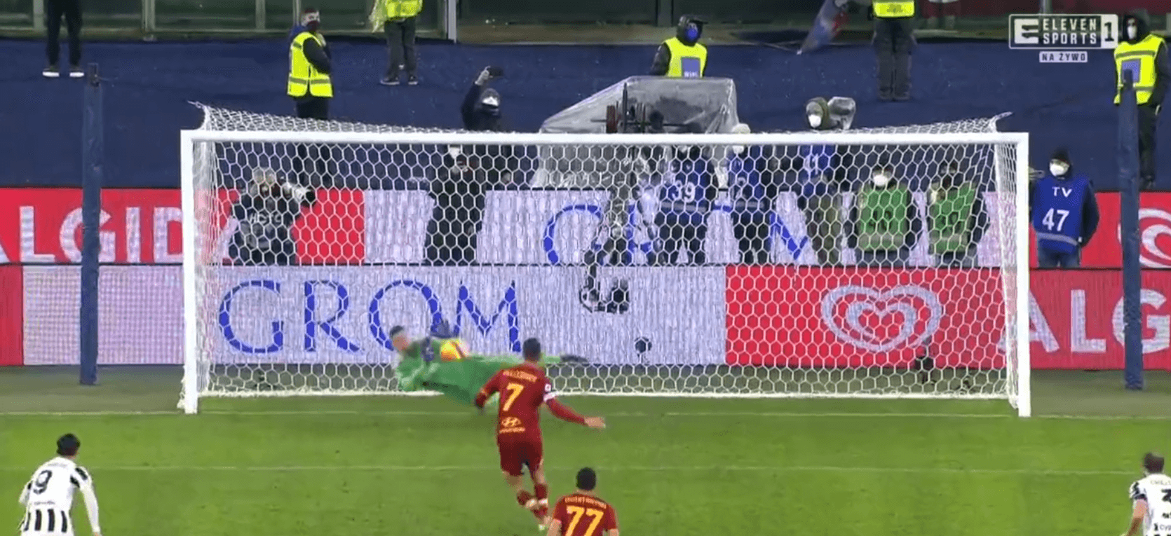 Szalony mecz w Rzymie! Szczęsny ratuje zespół przed remisem [WIDEO] Obraz wpisu