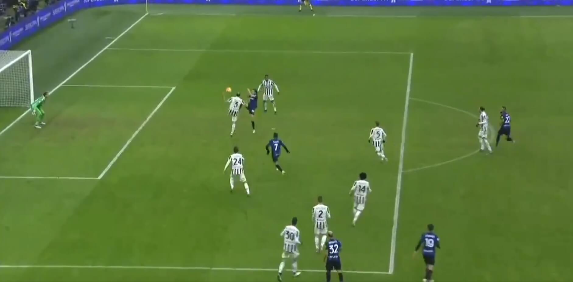 Inter z Superpucharem Włoch! Co zrobiła obrona Juventusu w ostatniej minucie?! [WIDEO] Obraz wpisu