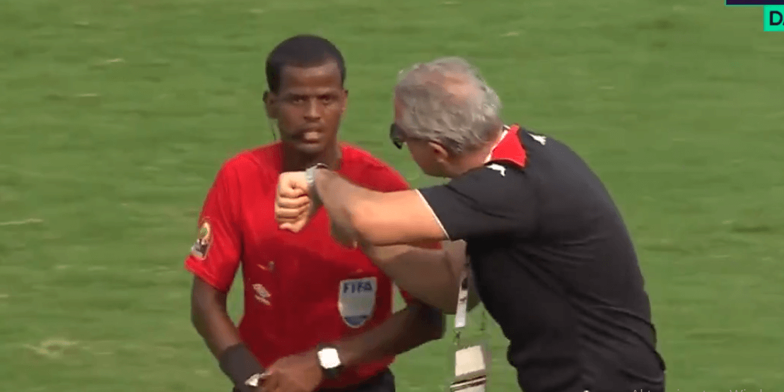 Co za zamieszanie w meczu Tunezji z Mali! Sędzia chciał zakończyć mecz… w 84. minucie [WIDEO] Obraz wpisu