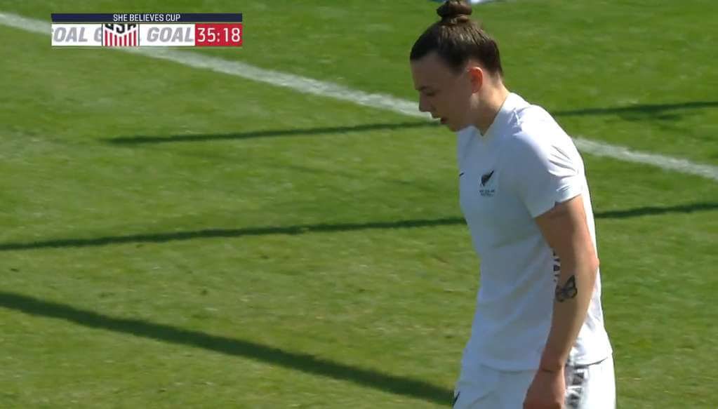 Hat-trick samobójów w pierwszej połowie. Niewiarygodna sytuacja podczas meczu kobiet [WIDEO] Obraz wpisu