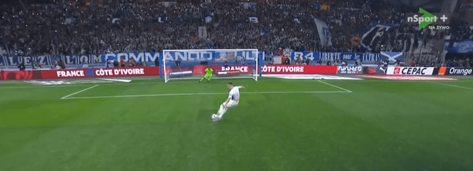 Milik do szatni! Bezbłędny karny Polaka [WIDEO] Obraz wpisu