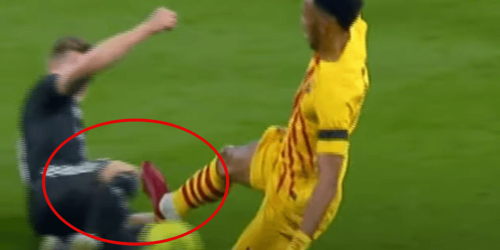 Czy Aubameyang powinien wylecieć z El Clasico? Polski sędzia komentuje [WIDEO] Obraz wpisu