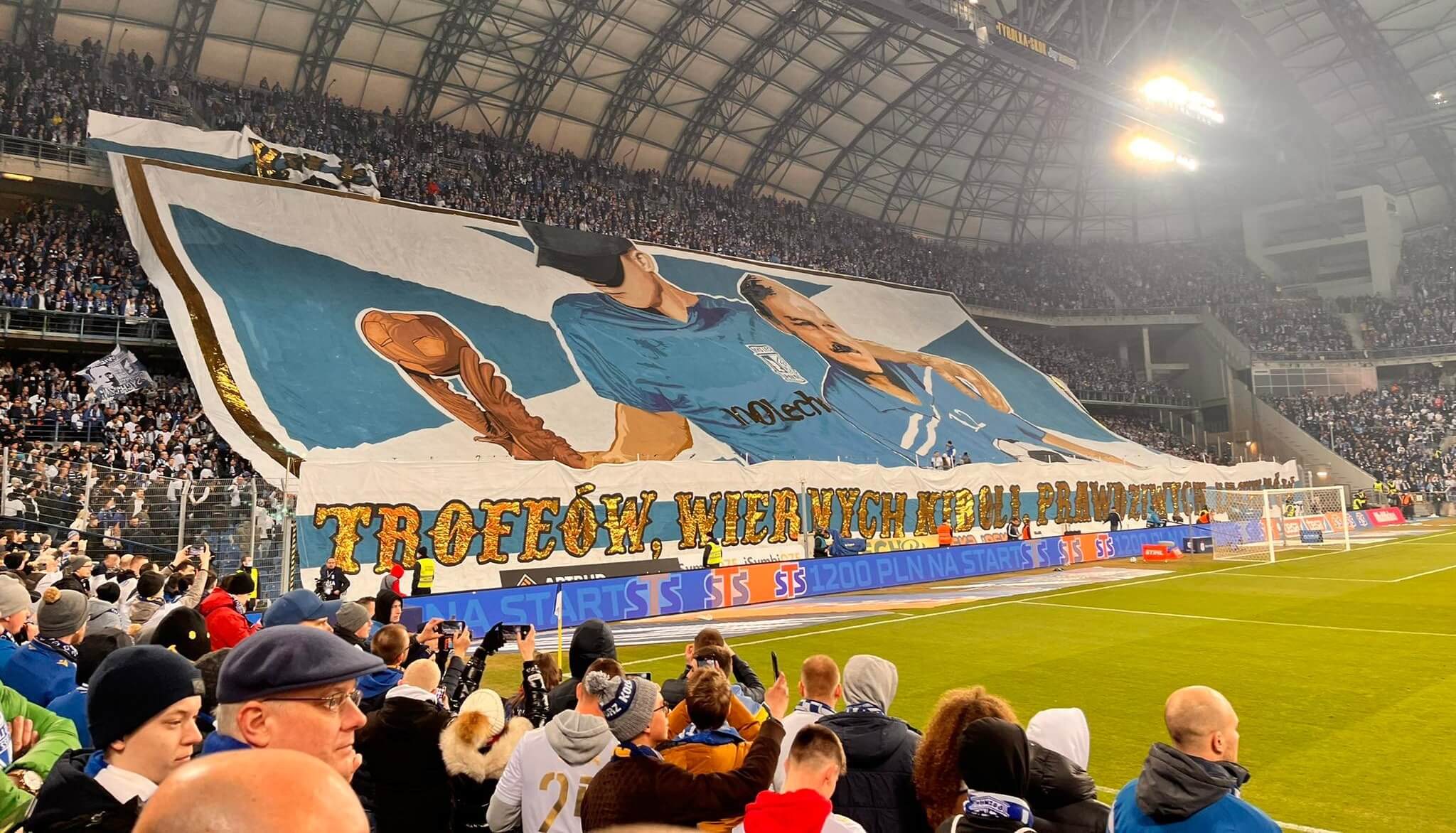 Były prezes PZPN ostro o decyzyjnych kibicach Lecha. „Jak to wytłumaczyć dzieciom?” Obraz wpisu