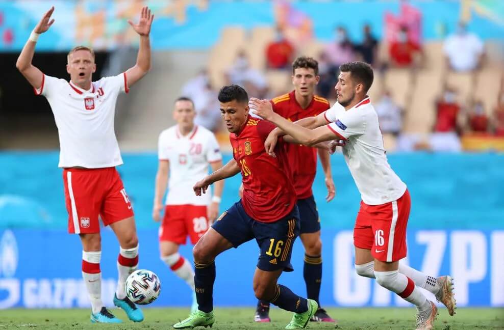 Poznaliśmy arbitra meczu Polaków w barażach. Niemiłe wspomnienia z EURO 2020 Obraz wpisu