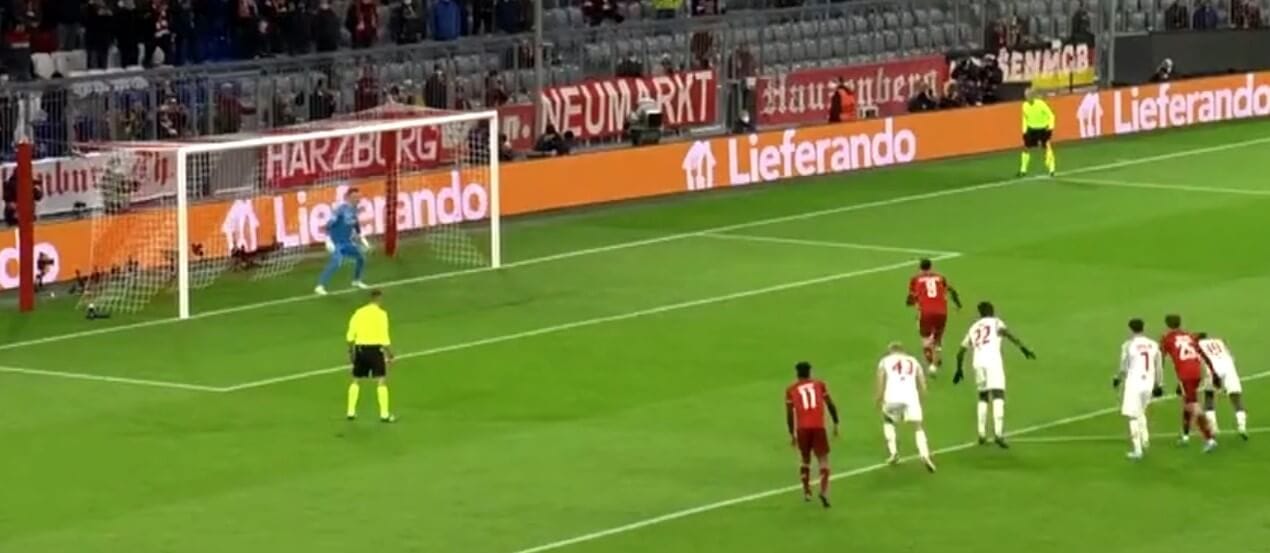 Bayern prowadzi z RB Salzburg. Lewandowski trafia z rzutu karnego [WIDEO] Obraz wpisu