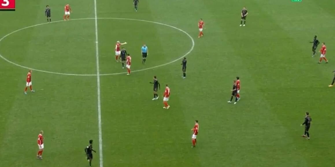 Niemiecka federacja rozpatrzyła odwołanie Freiburga. Bayern nie zostanie ukarany Obraz wpisu