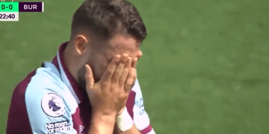 Vlasić niechcący sfaulował piłkarza Burnley. Chorwat nie krył łez po przewinieniu [WIDEO] Obraz wpisu