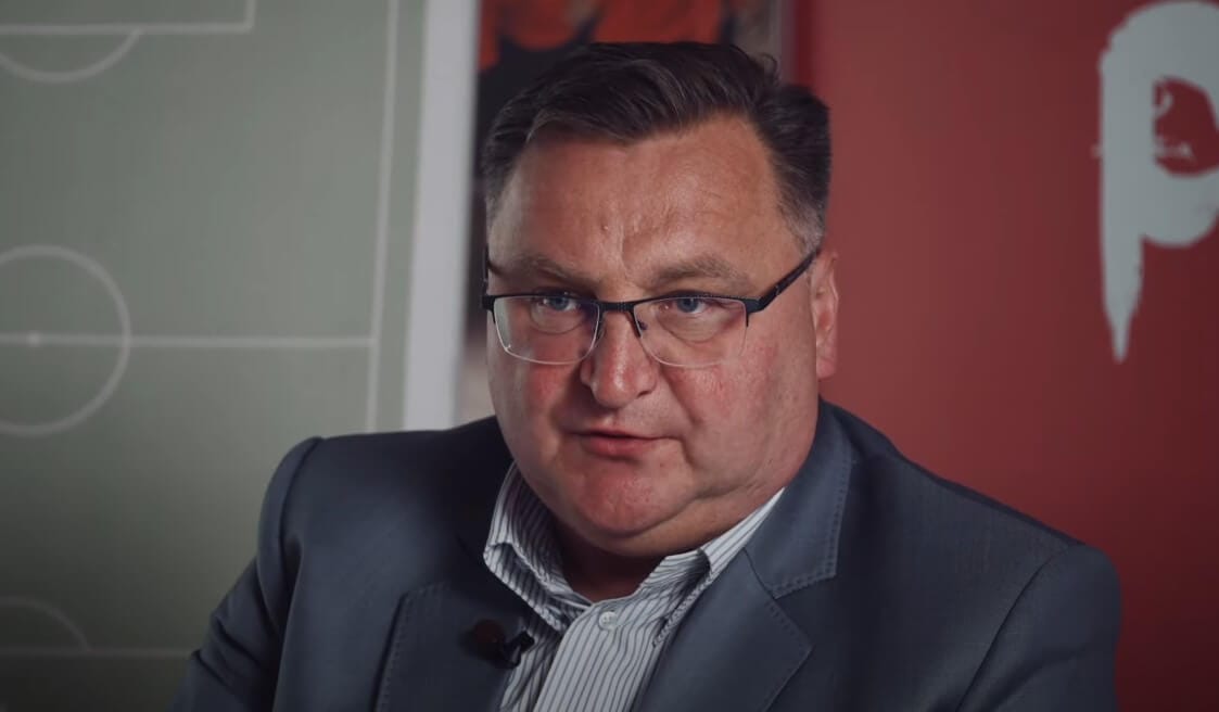 „Fajnie byłoby mieć Polaka w Barcelonie”. Michniewicz rozmawiał z Lewandowskim Obraz wpisu