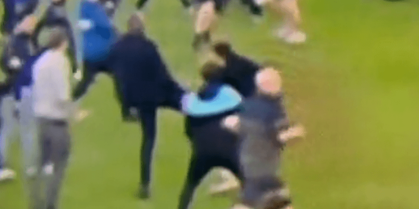 Kibice Evertonu prowokował Vieirę. Francuz odpowiedział kopniakiem [WIDEO] Obraz wpisu