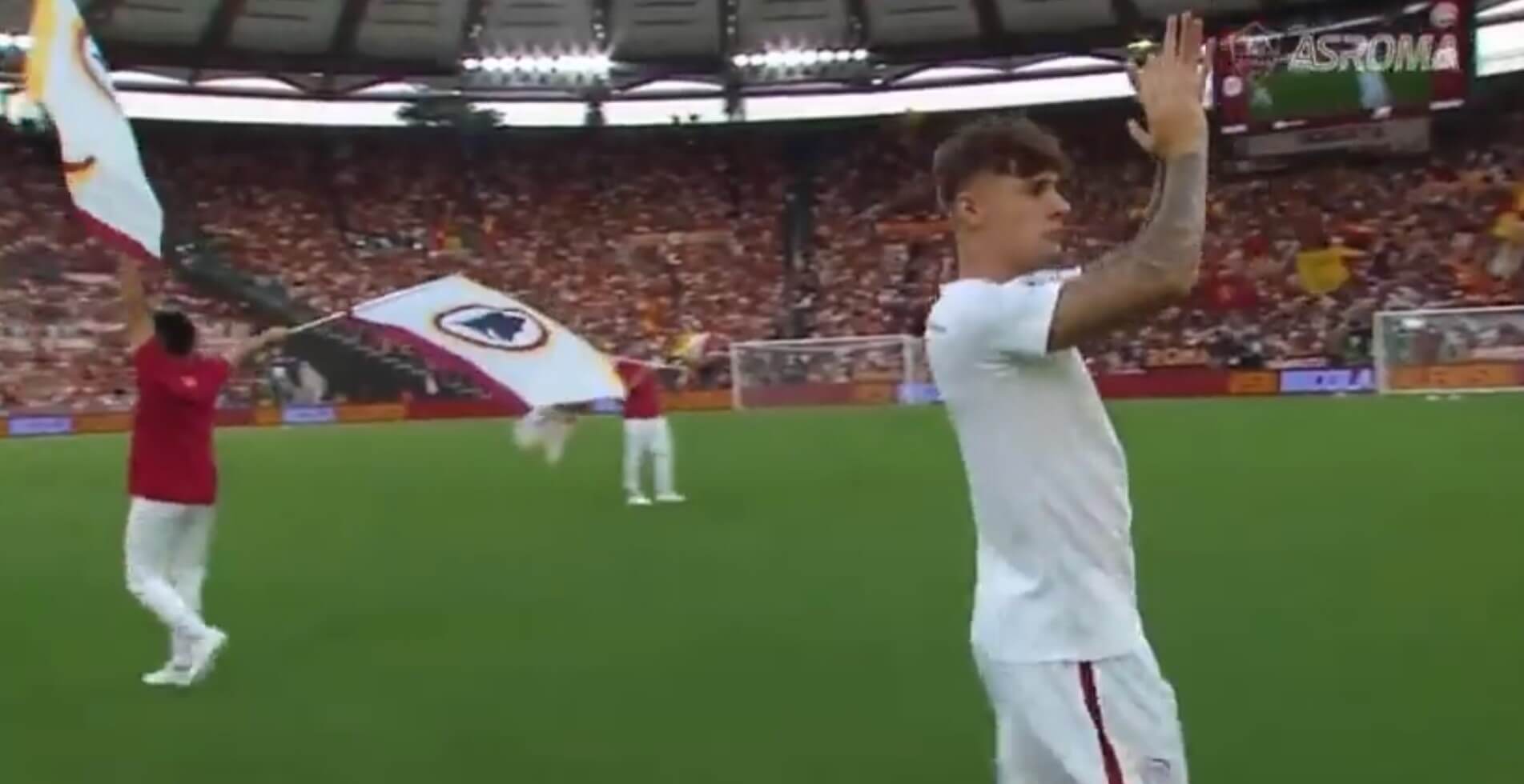 Kibice Romy przywitali Zalewskiego gromkimi brawami. 65 tysięcy widzów oklaskiwało Polaka [WIDEO] Obraz wpisu