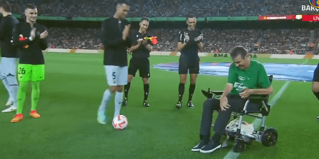 Wzruszające sceny na Camp Nou. Juan Carlos Unzue apeluje o wsparcie w chorobie [WIDEO] Obraz wpisu