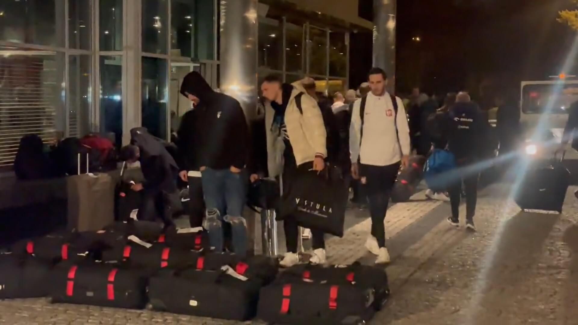 Reprezentanci Polski nie spotkali się z kibicami i dziennikarzami po powrocie do kraju. „Wczoraj była konferencja pomeczowa” Obraz wpisu