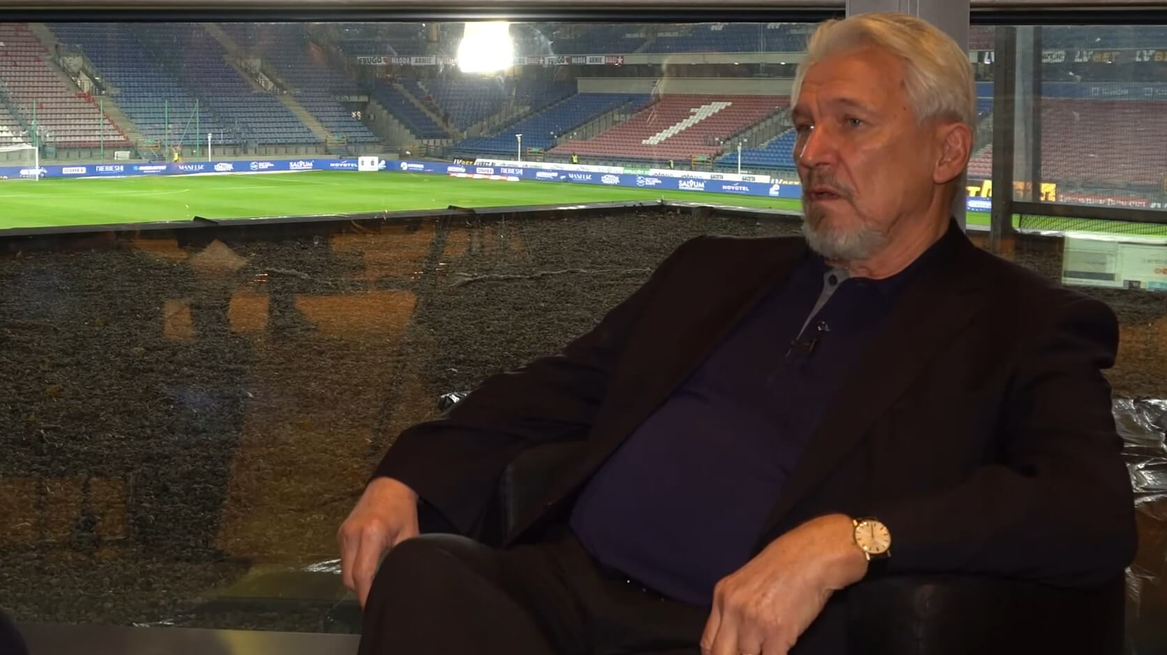 Henryk Kasperczak o swoim stanie zdrowia: „Mniej boli, ale boli. Człowiek może tylko siedzieć, albo leżeć” Obraz wpisu