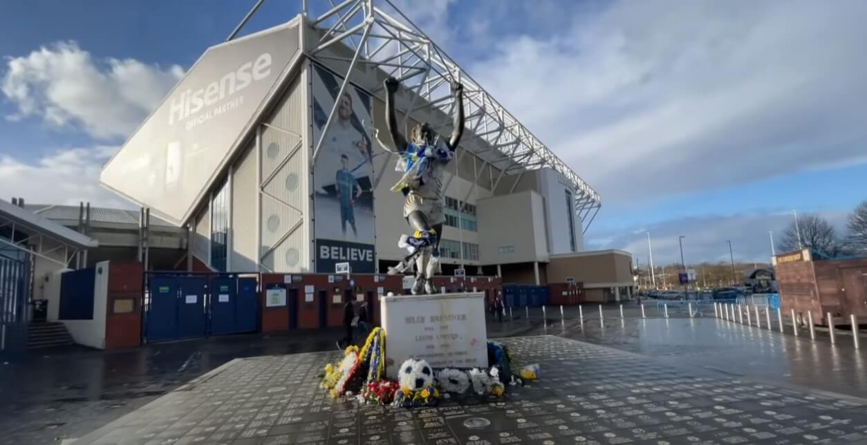 Kibic Leeds United ukradł koszulki i pojechał… zbierać autografy Obraz wpisu