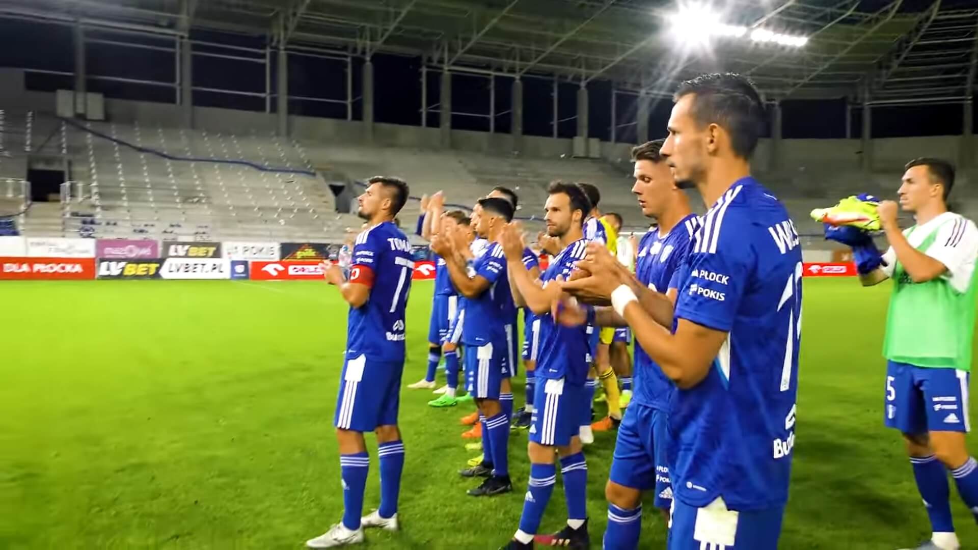 Wisła Płock walczy o utrzymanie! Klub zmieni trenera na dwie kolejki przed końcem sezonu Obraz wpisu