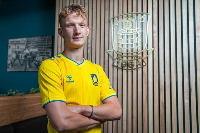 Renomowany klub potwierdził transfer polskiego talentu! 19-latek trafi za granicę Obraz wpisu