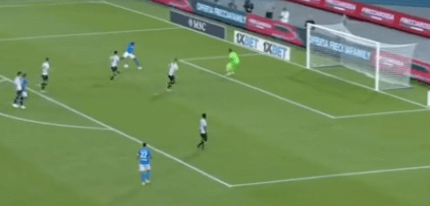 Osimhen nie chciał celebrować gola, a Napoli wydało oświadczenie. „Nigdy nie chcieliśmy obrazić ani wyśmiewać Victora” [WIDEO] Obraz wpisu