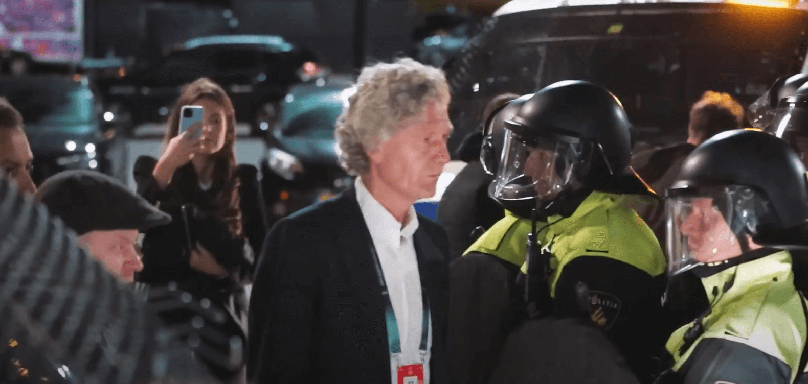 Legia ujawnia kulisy skandalu w Alkmaar. „Pokazali ksenofobię, agresję i dyskryminację” [WIDEO] Obraz wpisu