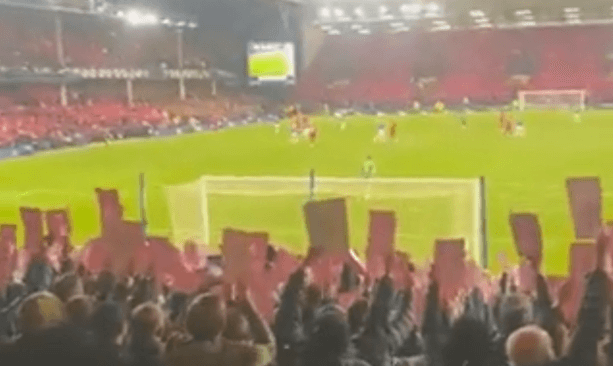 Kibice Evertonu wkurzeni na Premier League po odjęciu punktów. „Skorumpowani” [WIDEO] Obraz wpisu