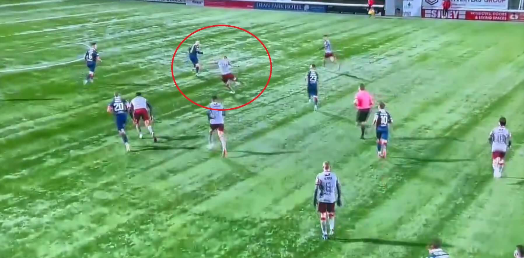 Bezprecedensowa sytuacja w Szkocji. Bramkarz wszedł z ławki i strzelił piękną bramkę [WIDEO] Obraz wpisu