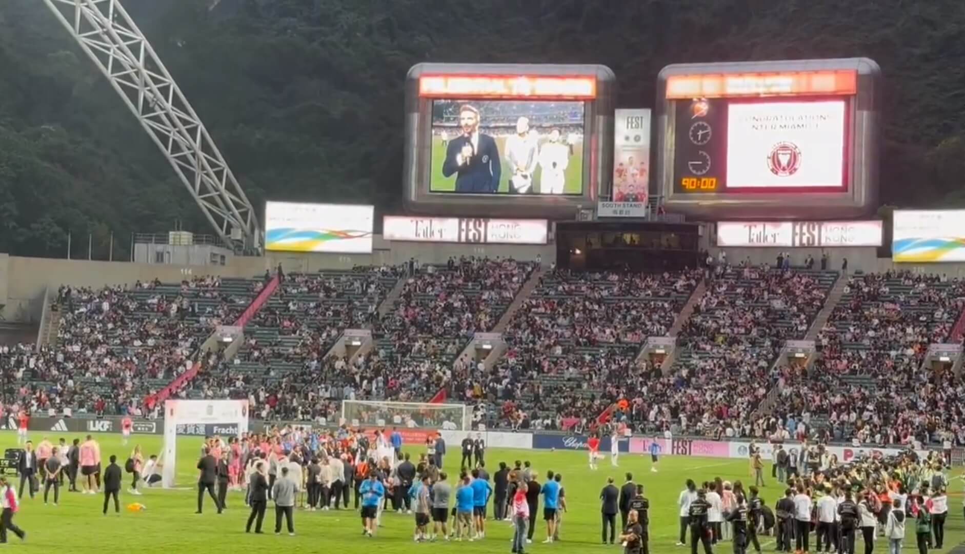 Messi i spółka wybuczani w Hongkongu! Kibice chcieli zwrotu pieniędzy za bilety [WIDEO] Obraz wpisu