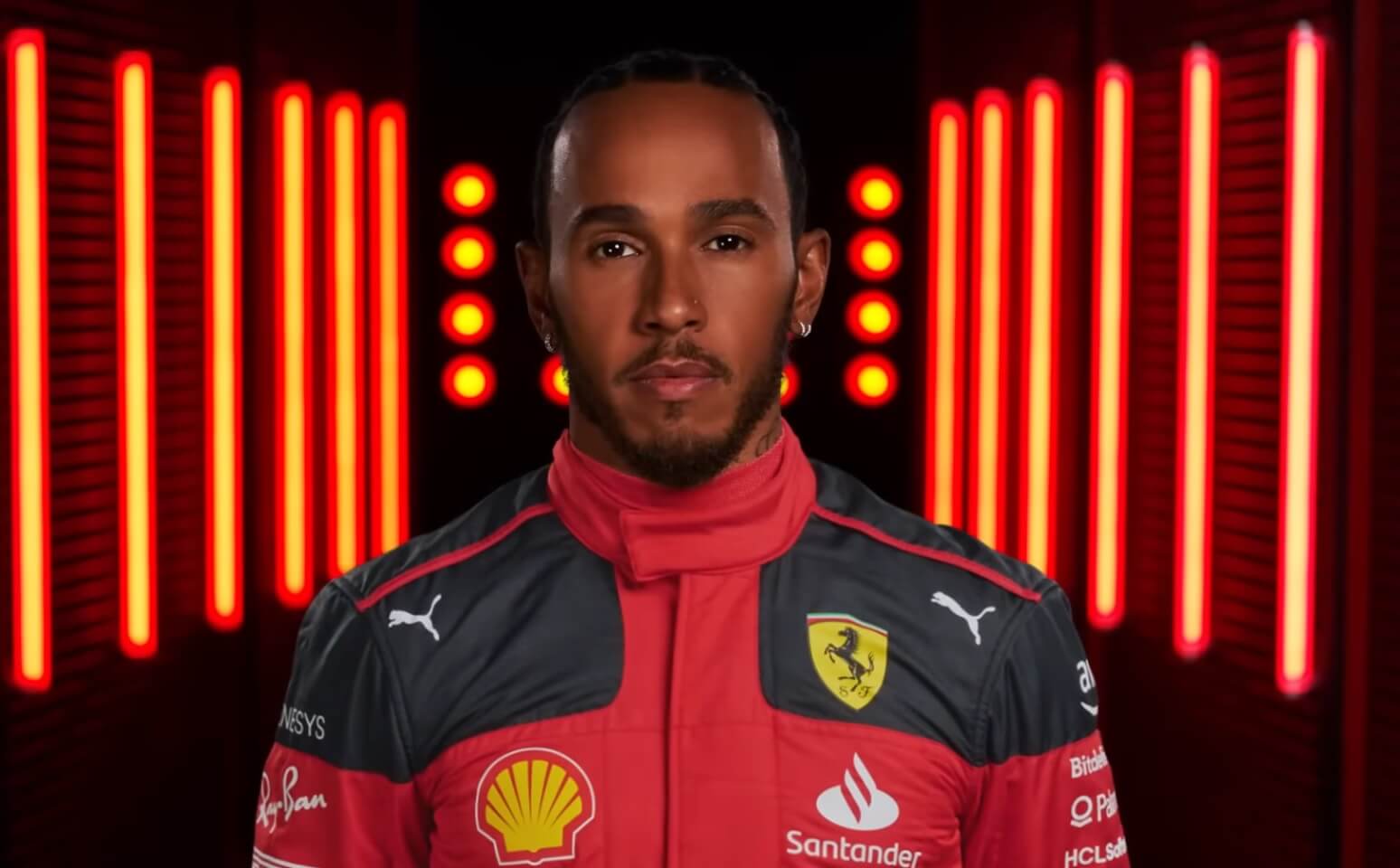Lewis Hamilton nowym kierowcą Ferrari. Gigantyczna premia za podpis Obraz wpisu
