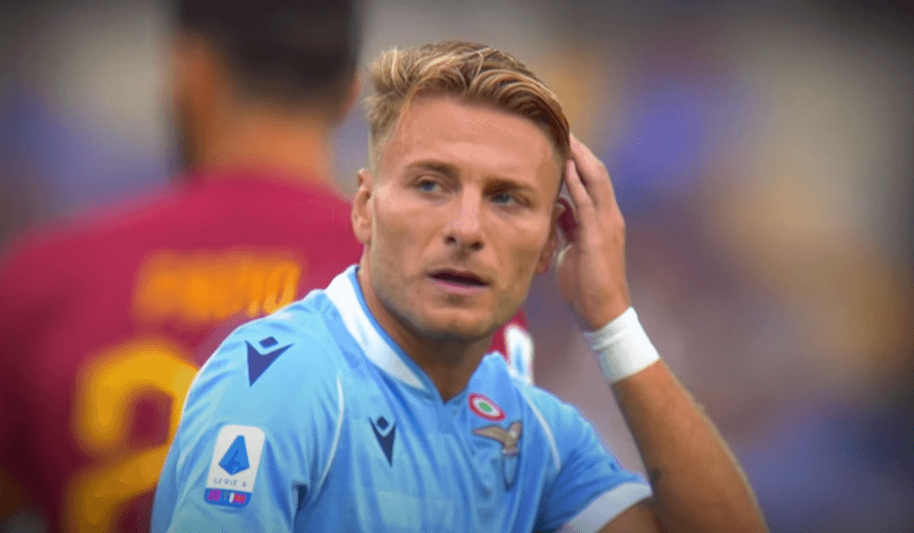 Fani Lazio naskoczyli na gwiazdę zespołu przy jego żonie i 4-letnim synu. „Zostali zaatakowani werbalnie i fizycznie przed przedszkolem” Obraz wpisu